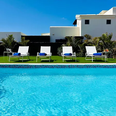 ヴィラ Sunset Zafiro