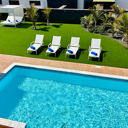 ヴィラ Sunset Zafiro